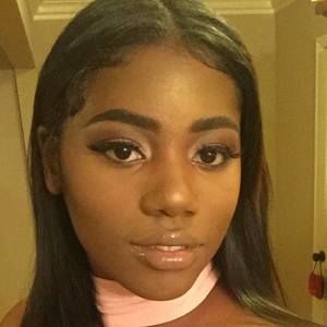 Meet your Posher, Jade